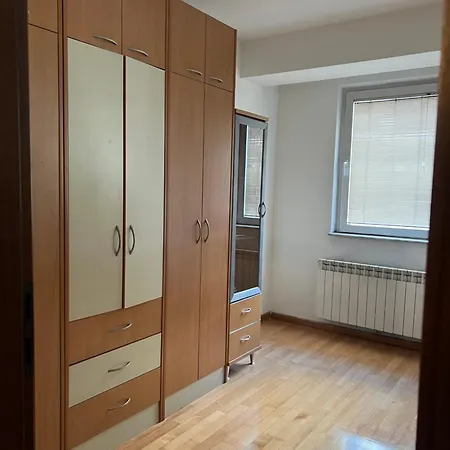 M House Апартаменти Скоп'є